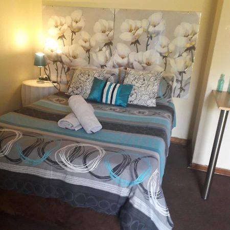 Pride Rock Accommodation Middelburg  Esterno foto