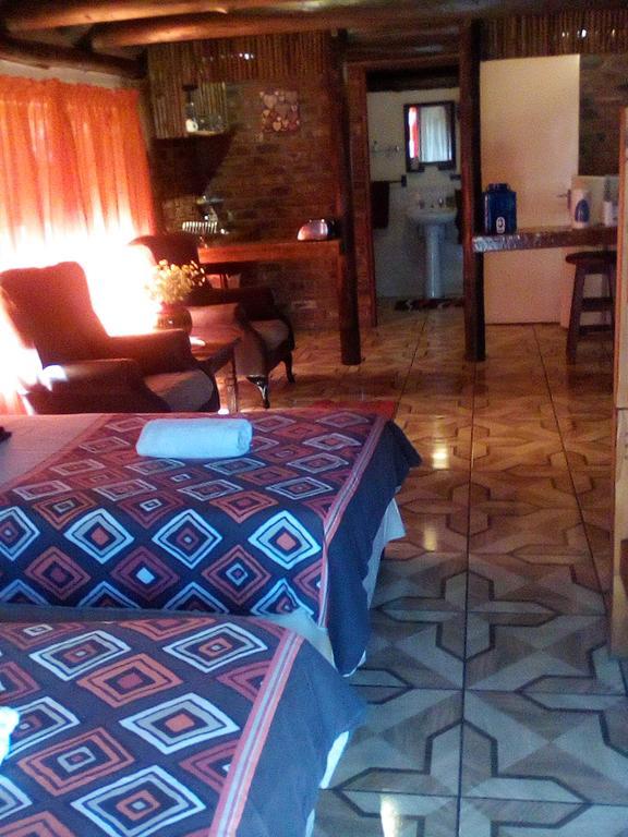Pride Rock Accommodation Middelburg  Esterno foto